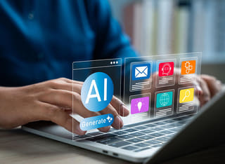 Principiante en el mercado cripto explorando las bases de la negociación automatizada con IA